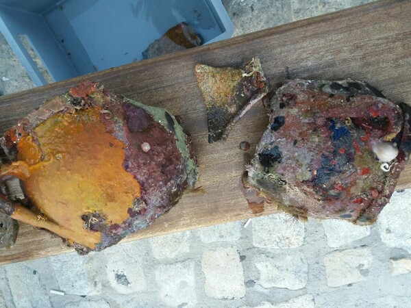 Συνελήφθησαν δύο Γερμανοί που «ψάρευαν» αρχαία αντικείμενα στα Χανιά