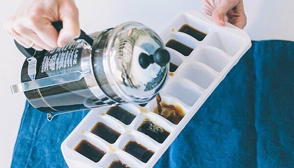 Πώς να φτιάξετε μόνοι σας κρύο καφέ φίλτρου