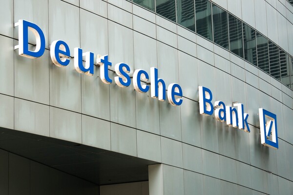 Deutsche Bank: Υπάρχουν ευκαιρίες πλέον στην Ελλάδα έπειτα από πολλά χρόνια ύφεσης