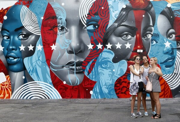 Art Basel Μiami: H καρδιά της τέχνης χτυπά στο Μαϊάμι και όλη η πόλη έχει μεταμορφωθεί σε γκαλερί