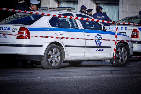 Αστυνομικός στους Αγίους Αναργύρους σκότωσε την οικογένειά του και αυτοκτόνησε