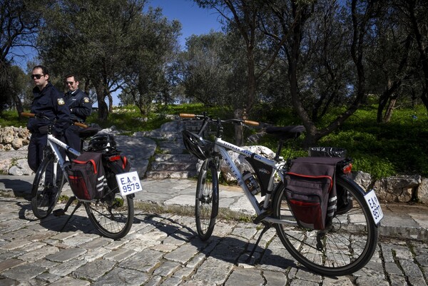 Βλήμα όλμου βρέθηκε στον λόφο του Φιλοπάππου