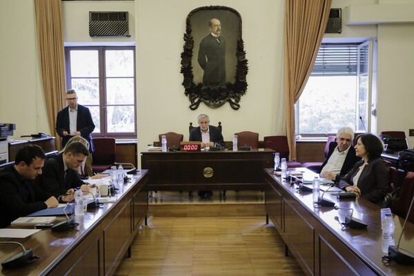 Πόρισμα ΣΥΡΙΖΑ για Novartis: Αναρμόδια η Βουλή για τη δίωξη