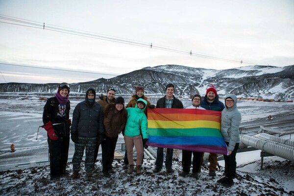 Για πρώτη φορά το Pride γιορτάστηκε στην Ανταρκτική