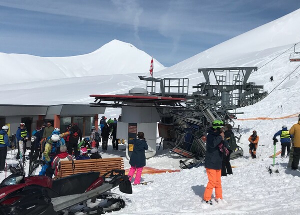 Ανεξέλεγκτο τελεφερίκ εκσφενδονίζει σκιέρ - Πανικός σε χιονοδρομικό κέντρο (ΒΙΝΤΕΟ)