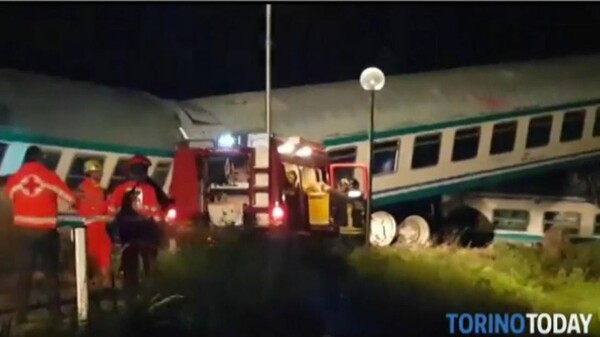 Νεκροί και πολλοί τραυματίες από σύγκρουση τρένου με φορτηγό στην Ιταλία