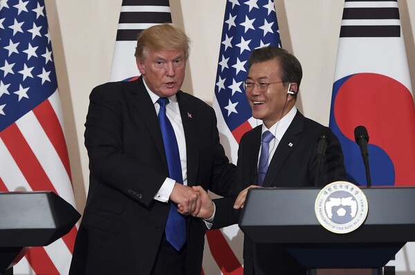 Συμφωνία Τραμπ και Μουν Τζε- Ιν για τη Σύνοδο Κορυφής με τη Βόρεια Κορέα