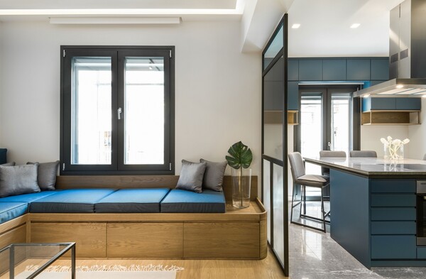 Ένα διαμέρισμα εμπνευσμένο από interiors πλοίων δημιουργήθηκε στη Θεσσαλονίκη