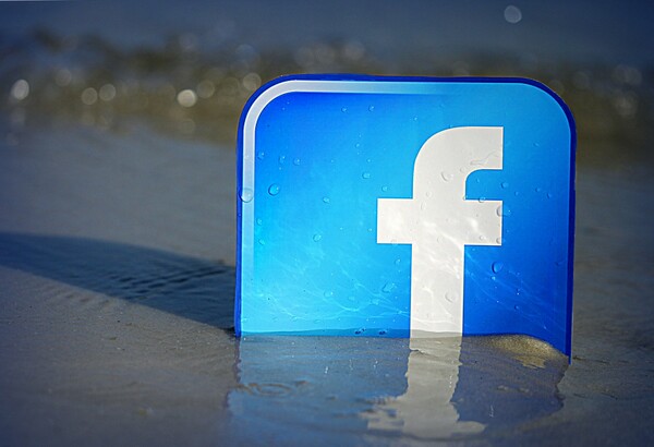 Κόψτε το Facebook για 99 μέρες