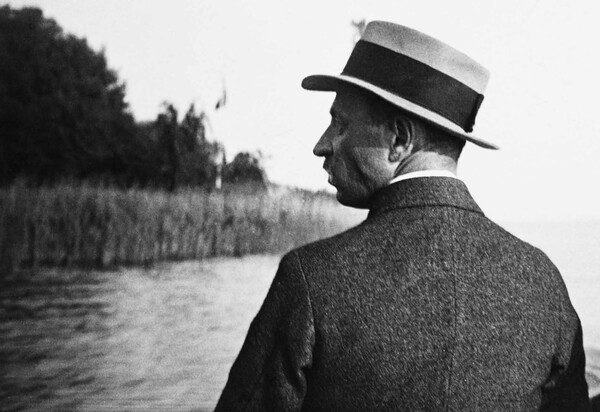 Ο Rilke για την χαρά της ανάγνωσης ή πώς τα βιβλία ευεργετούν τον εσωτερικό μας κόσμο