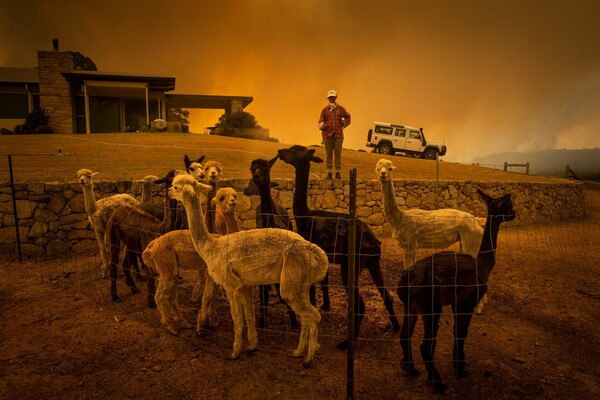 Φοβούνται πύρινο όλεθρο σήμερα στην Αυστραλία - Τρεις πυρκαγιές δημιούργησαν μέτωπο μεγαλύτερο από το Μανχάταν