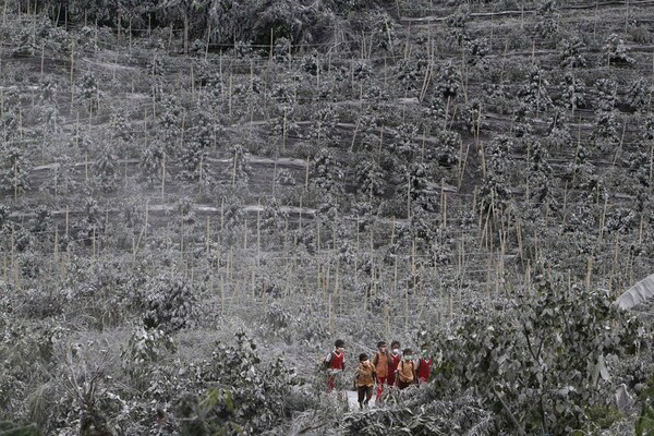 Το ξύπνημα του ηφαιστείου Sinabung 