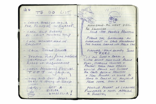 30 χρόνια, 20 διαβατήρια: οι ιστορίες της φωτογραφικής ζωής του Steve McCurry