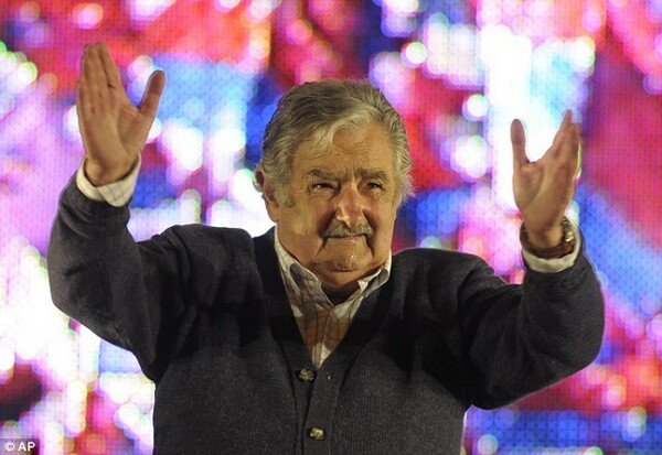 Γιατί ο πρόεδρος της Ουρουγουάης είναι ο πιο αγαπημένος πολιτικός του κόσμου