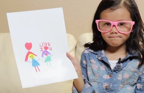 Βίντεο: Tα παιδιά ζωγραφίζουν την αγάπη