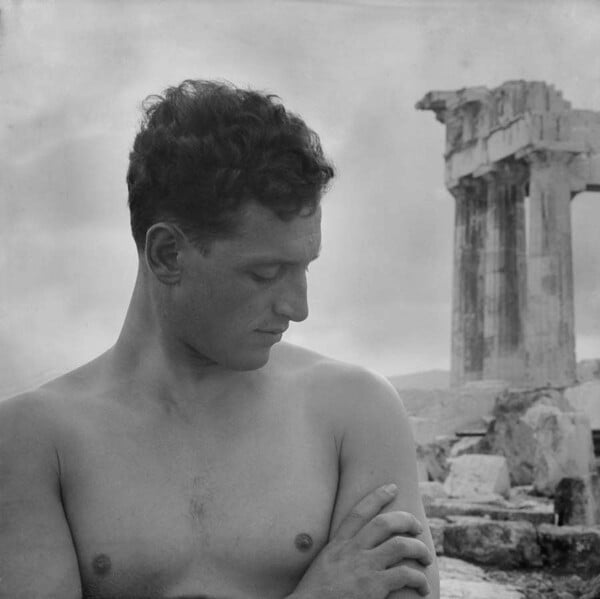 Η ιστορία της γυμνής φωτογράφισης στην Ακρόπολη το 1928.