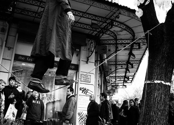 ´Ισως ο καλύτερος ερασιτέχνης φωτογράφος δρόμου της Θεσσαλονίκης
