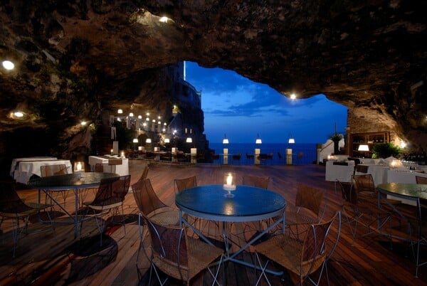 Ένα ιταλικό εστιατόριο σε σπηλιά είναι ίσως από τα ομορφότερα σημεία για γεύμα στον κόσμο