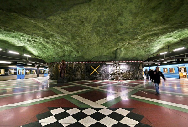To μετρό της Στοκχόλμης είναι το πιο όμορφο της Ευρώπης