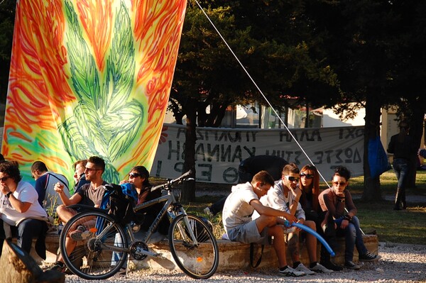  Σε λίγο ξεκινά η πρώτη πορεία για την ελεύθερη χρήση κάνναβης στην Αθήνα