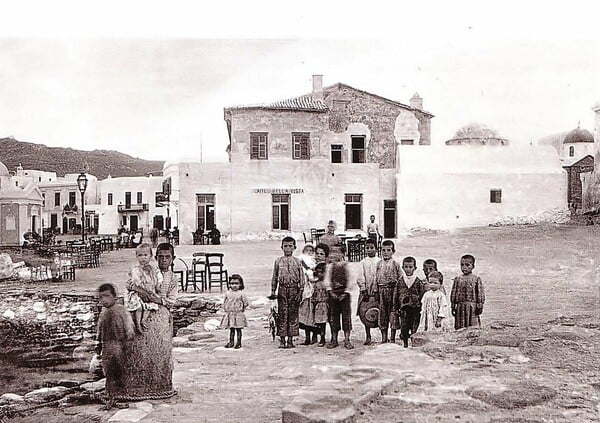 100 χρόνια στη Μύκονο