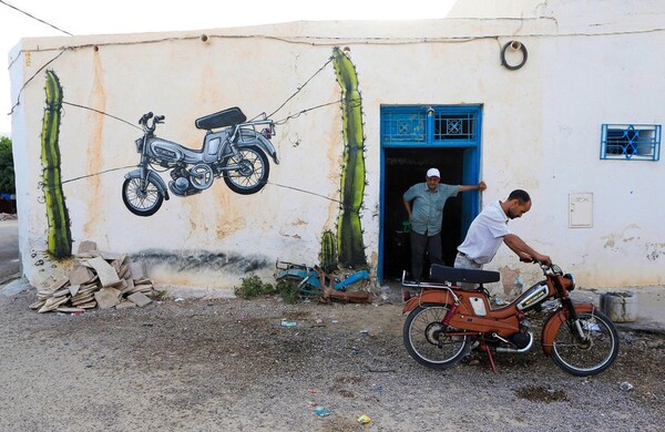  H street-art μεταμορφώνει ένα έρημο χωριό