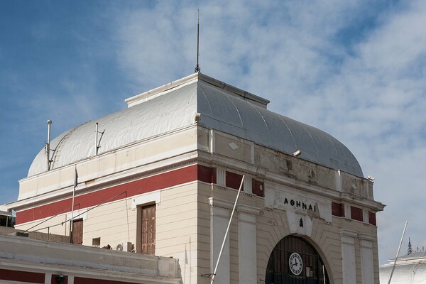 Φωτογραφίζουμε τον αριστουργηματικό Σταθμό Πελοποννήσου πριν γίνει μουσείο