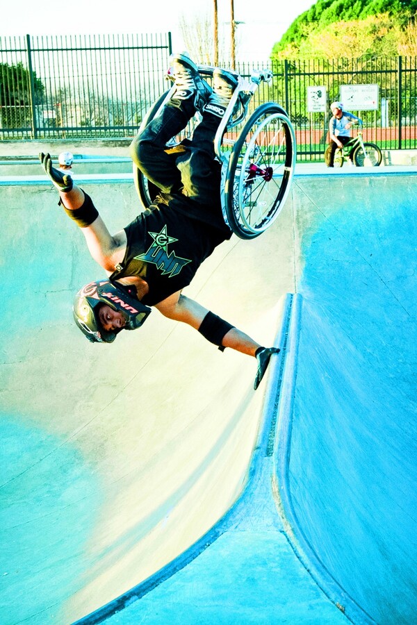 Ο Aaron ‘Wheelz’ Fotheringham είναι ο πρώτος αθλητής motocross με αναπηρικό αμαξίδιο