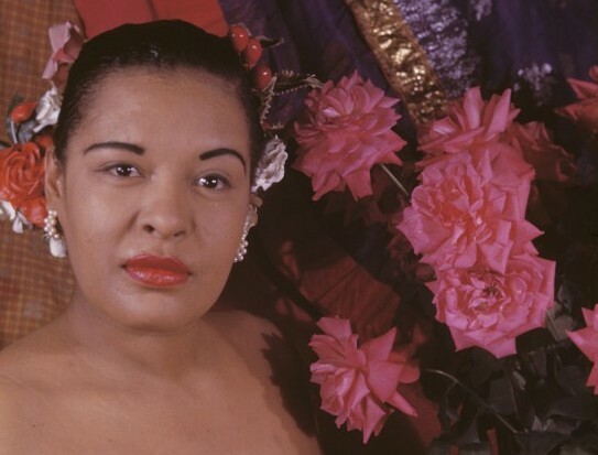 Γεννιέται το 1915 στη Φιλαδέλφεια των ΗΠΑ η Billie Holiday