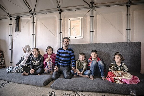 H ΙΚΕΑ ξεκίνησε την παραγωγή των καταφυγίων για πρόσφυγες