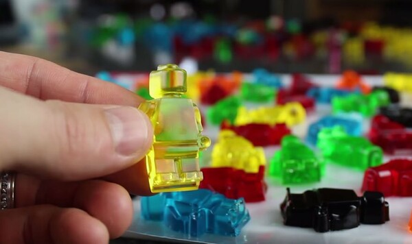 Συνταγή για πολύχρωμα ζελεδάκια Lego