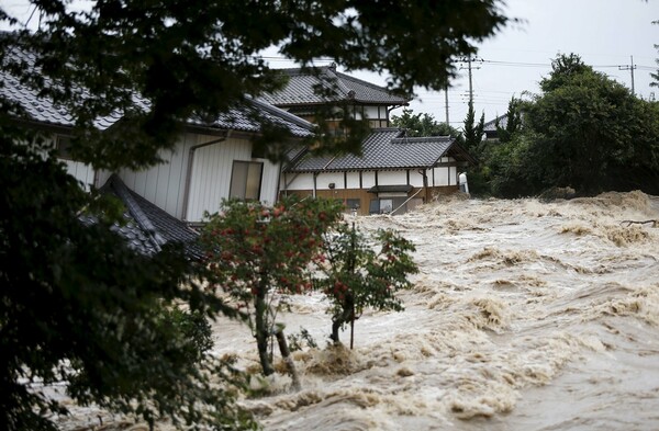 Η Ιαπωνία πλημμύρισε