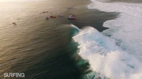 Τα πιο όμορφα κύματα για να γλυστράς στην Ταϊτή, στο πιό όμορφο βίντεο που έγινε ποτέ