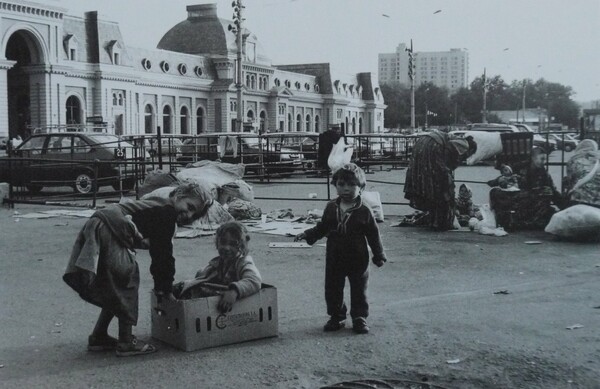  Ένα συγκλονιστικό ντοκουμέντο με τους άστεγους στη Μόσχα των ’90s