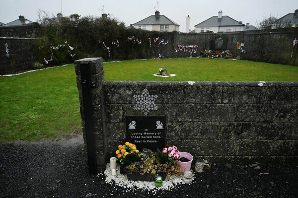 Ιρλανδία: 9.000 βρέφη και παιδιά πέθαναν σε πρώην οικοτροφεία της Καθολικής Εκκλησίας