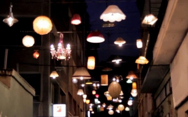 ΣΥΝ-ΟΙΚΙΑ Making of video: Αφιερωμένο σε όσους έδωσαν τα φώτα τους στη συν-οικία