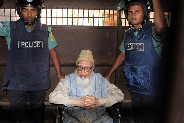 Πρώην Ισλαμιστής ηγέτης του Μπαγκλαντές έλαβε ποινή ισόβιας κάθειρξης.