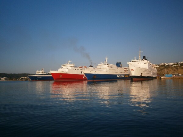 Δύο συλλήψεις συνδικαλιστών στο λιμάνι της Ραφήνας