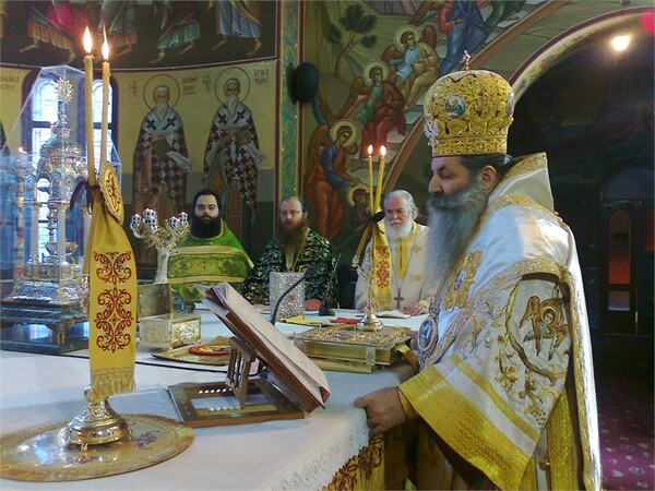 Ο Μητροπολίτης Πειραιώς για... τις πίπες!