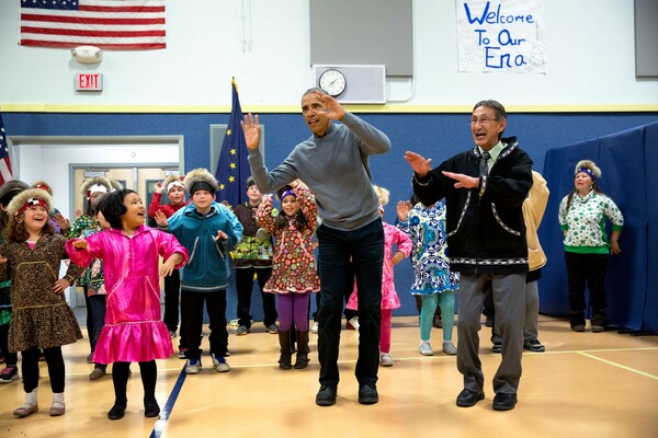 Ο Ομπάμα στην Αλάσκα - Το απίστευτο άλμπουμ του προέδρου των ΗΠΑ στο παγωμένο άκρο της Γης