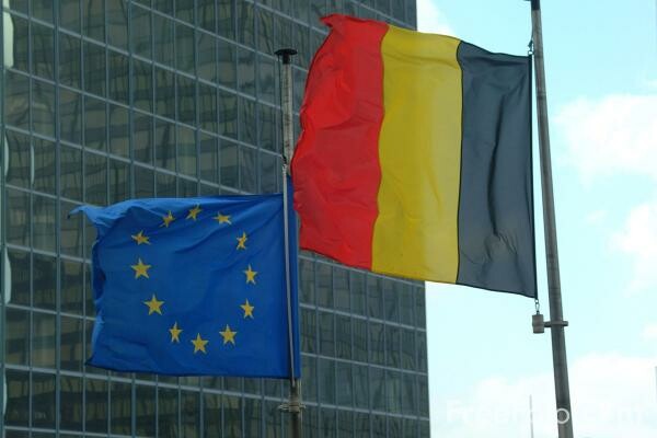 «Φουντώνει» και το χρέος του Βελγίου