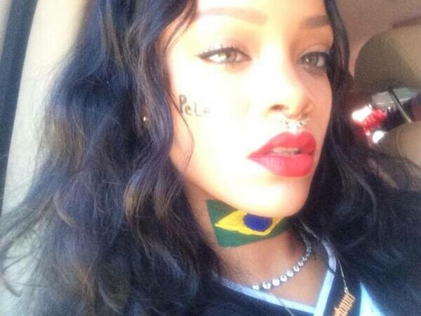 H Rihanna πανηγυρίζει για τη Γερμανία και η λίστα με τους vip στο γήπεδο