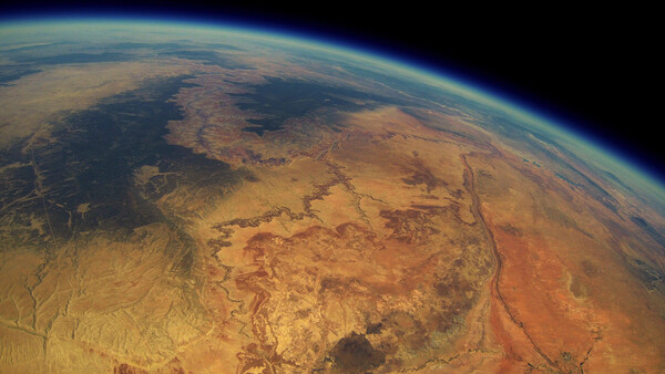 Κάμερα GoPro χαμένη στο διάστημα, επιστρέφει με μαγευτικές εικόνες