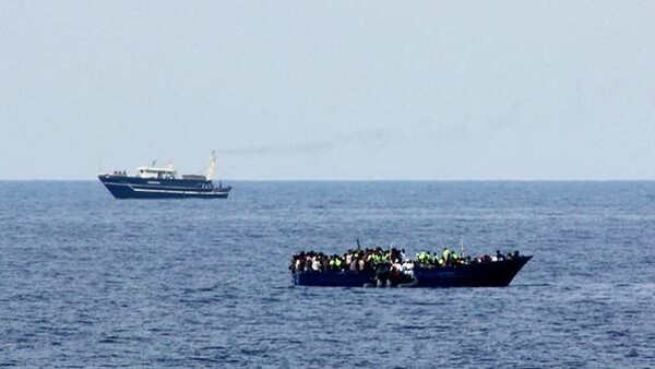 49 μετανάστες νεκροί από ασφυξία σε αμπάρι αλιευτικού