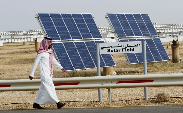 "Βόμβα" στις αγορές πετρελαίου - Η Σαουδική Αραβία κάνει στροφή στην πράσινη ενέργεια