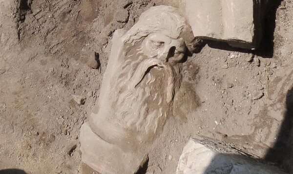 Ανακαλύφθηκε μαρμάρινο άγαλμα της ελληνιστικής περιόδου στην Πέλλα