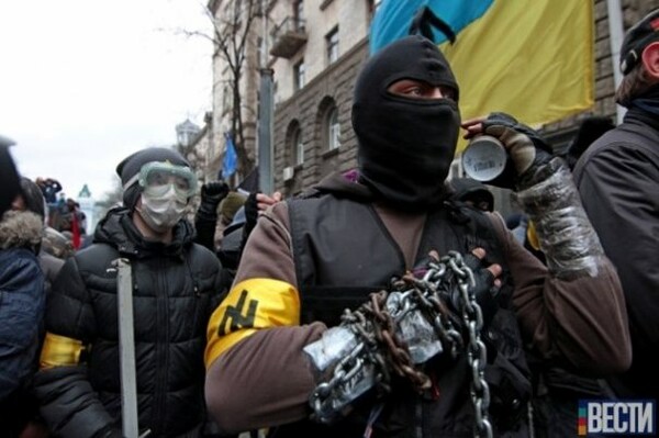 “Οι χρυσαυγίτες ζηλεύουν τους Ουκρανούς ομοιδεάτες τους”