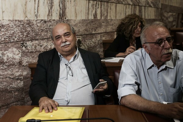 Ο ΣΥΡΙΖΑ ετοιμάζει πανηγυρική "φιέστα" για τον 1 χρόνο εξουσίας