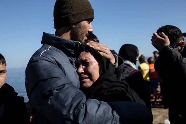 Πάνω από 1700 πρόσφυγες έφτασαν το τελευταίο 24ωρο σε Χίο και Λέσβο