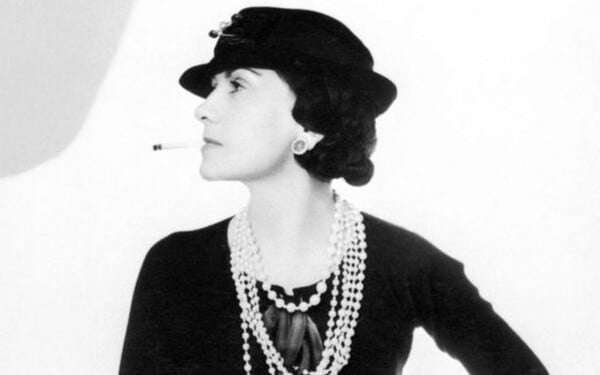Η Coco Chanel και τo μικρό μαύρο φόρεμα
